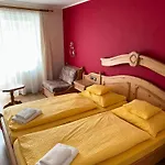 Bayerischer Hof Rehlings 3*