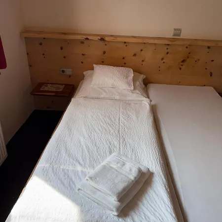 Bayerischer Hof Rehlings Отель 3*