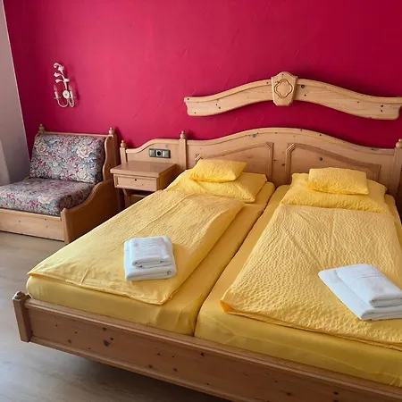 Отель Bayerischer Hof Rehlings Вайсенсберг