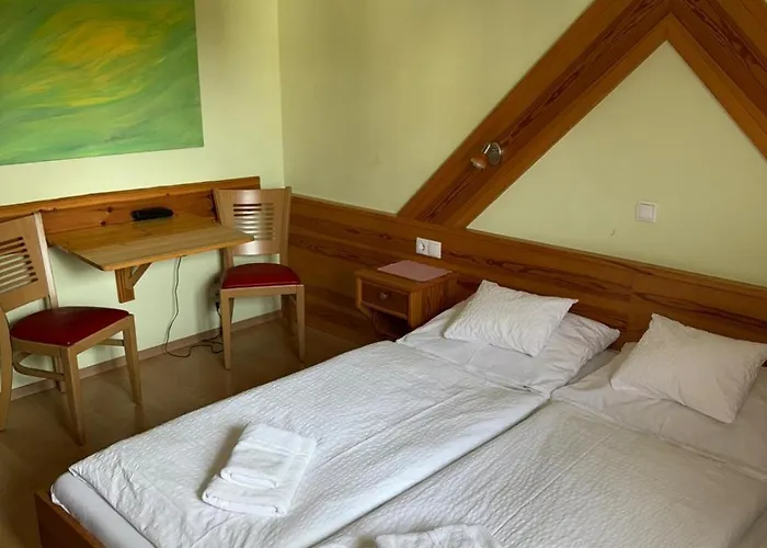 Bayerischer Hof Rehlings 3*